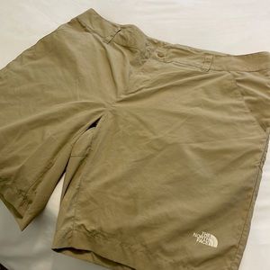 Men’s The North Face shorts
